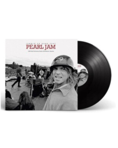 PEARL JAM - JAMMIN ON HOME TURF