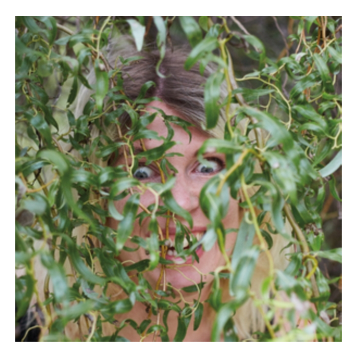 ROSALI - BITE DOWN
